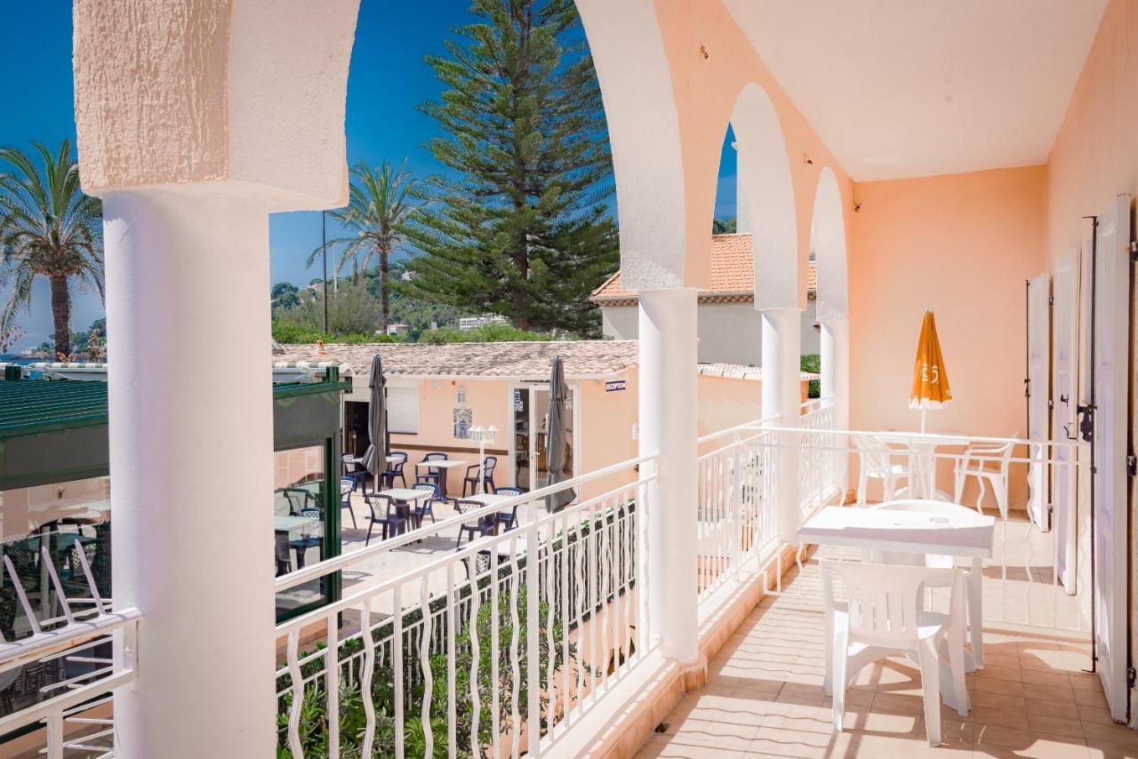 Hotel Et Appartements Reine D'Azur Rocabruna Exterior foto