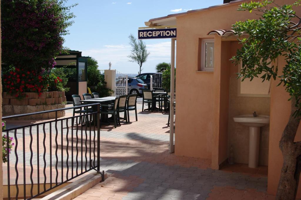 Hotel Et Appartements Reine D'Azur Rocabruna Exterior foto